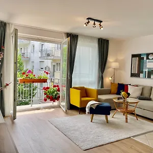 Feel Deluxe Corvin # Free Parking # Ac # Elevator , Budapesta Ungaria