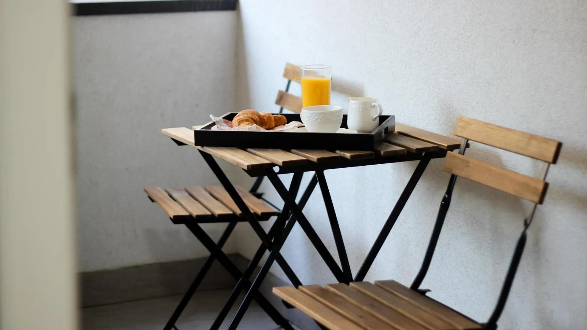 Gabi - Chic Apt With Parking Close To Veranda Mall Bukarest Rumänien