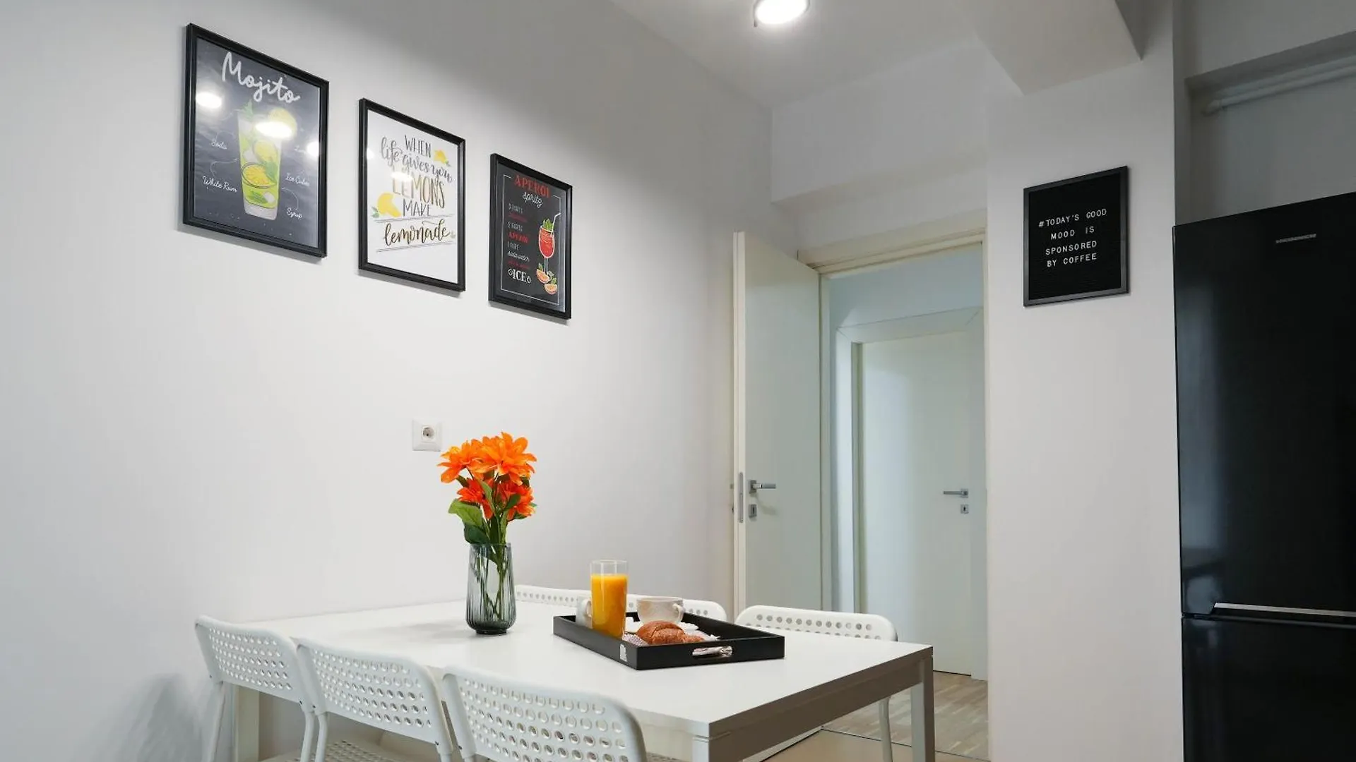 Apartment Gabi - Chic Apt With Parking Close To Veranda Mall Bukarest